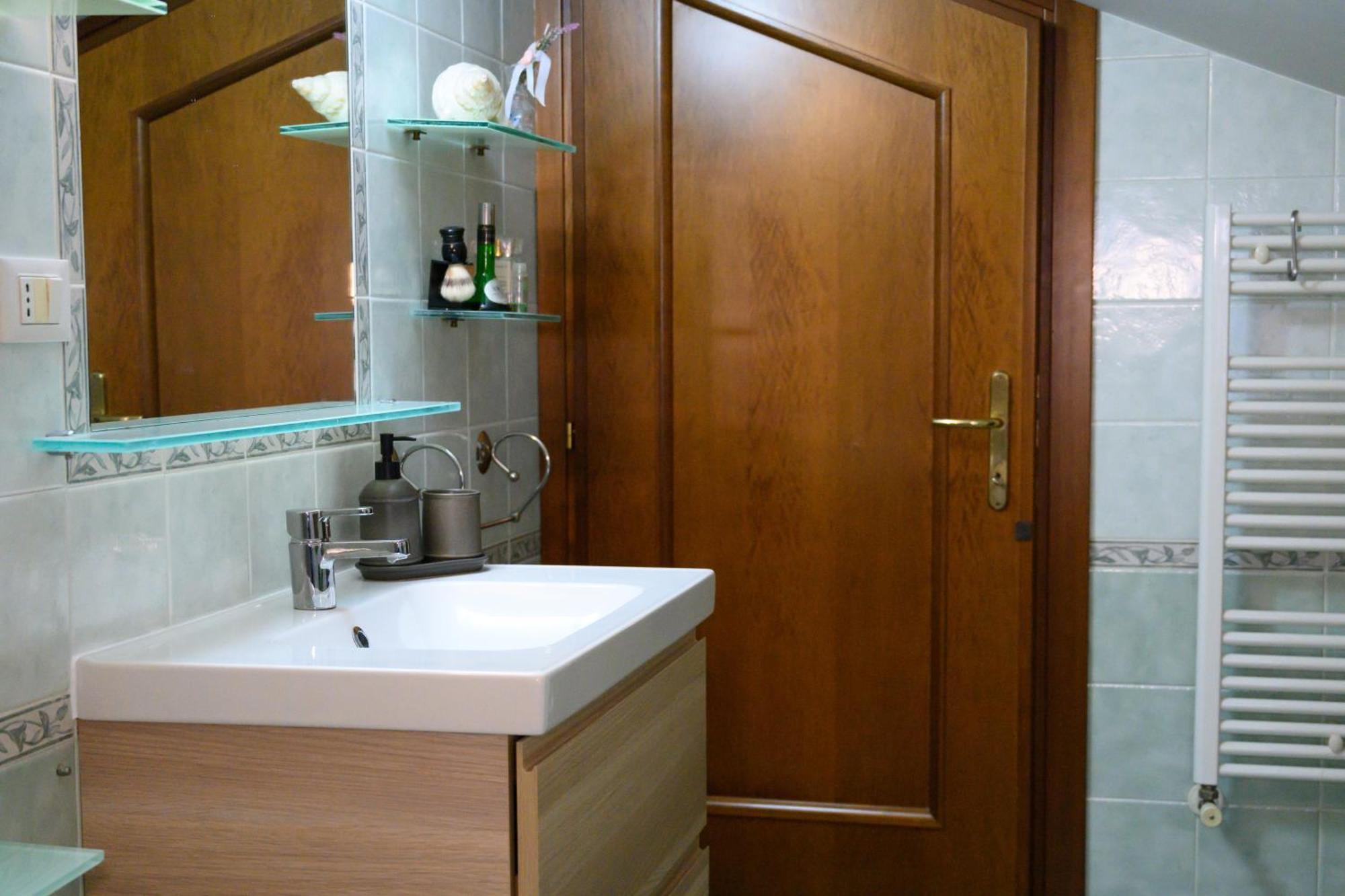 מונטרוטונדו A Casa Di Lu' Elegant Rooms מראה חיצוני תמונה