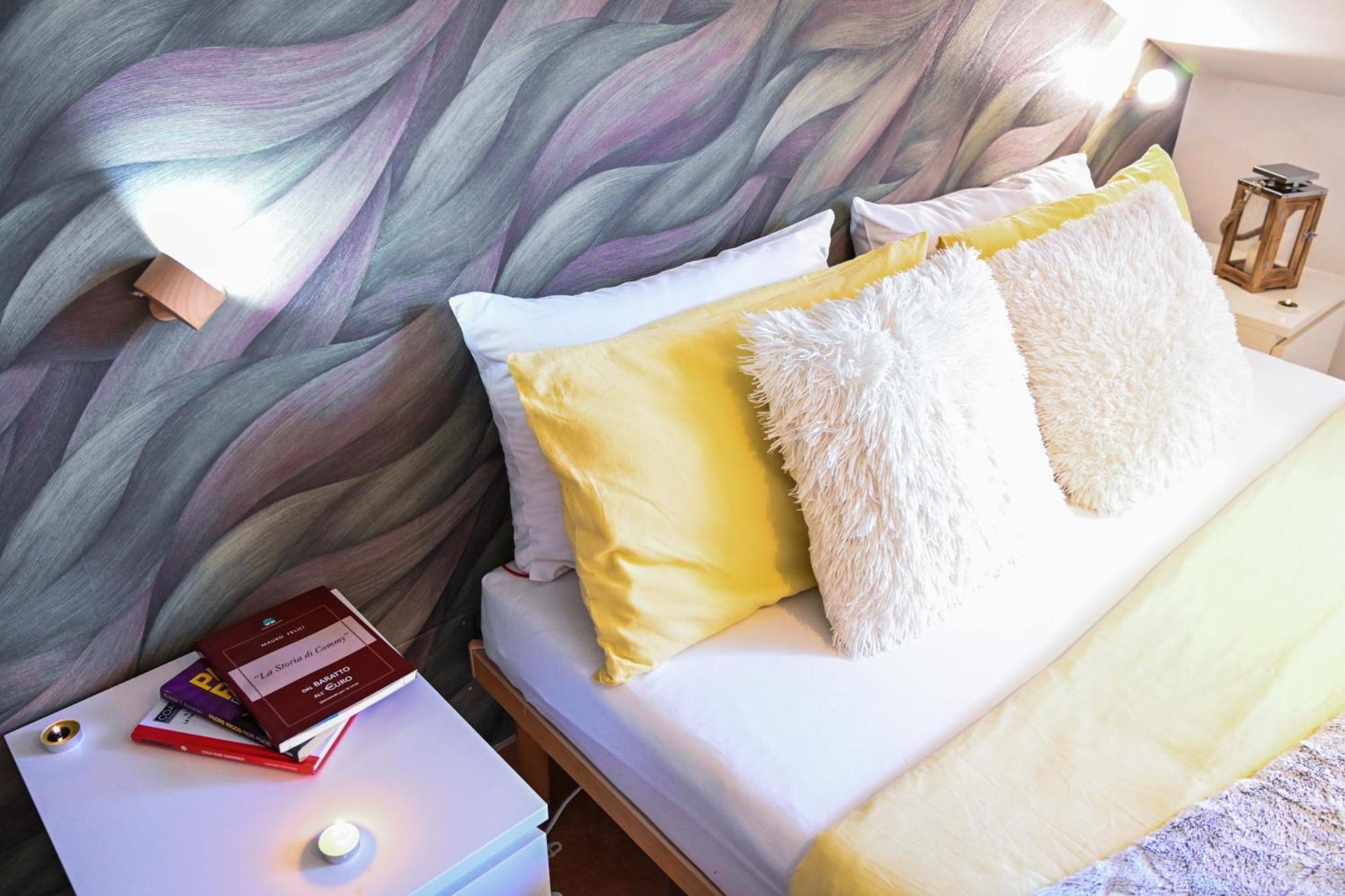 מונטרוטונדו A Casa Di Lu' Elegant Rooms מראה חיצוני תמונה